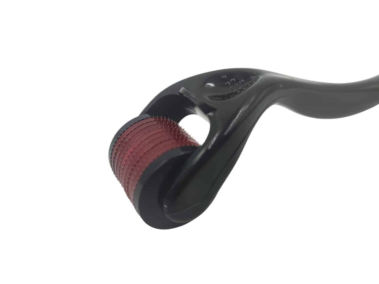 Derma Roller για Πλούσιο Μούσι και Λαμπερό Δέρμα